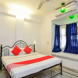Oyo 10704 Haveli Udaipur