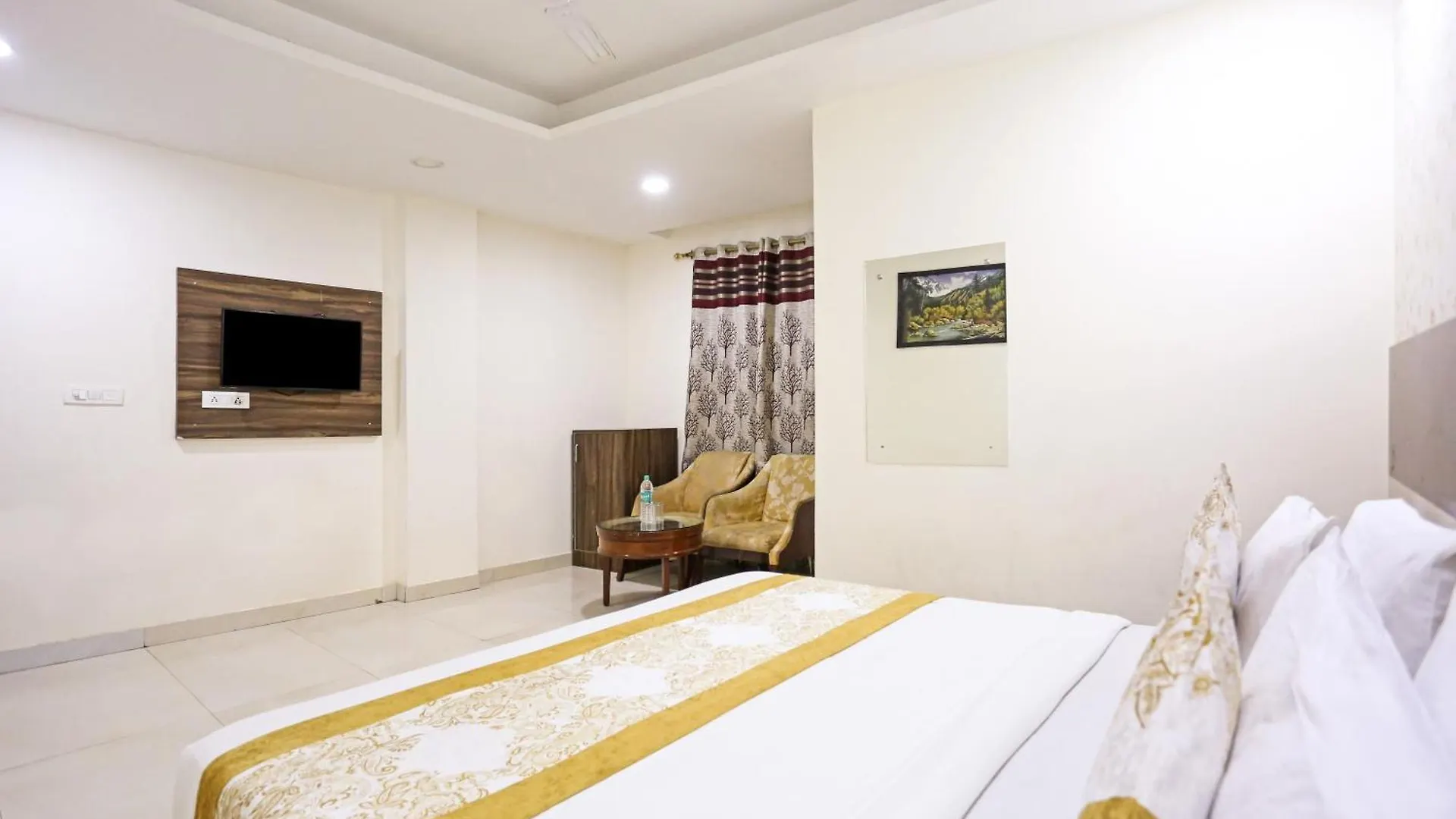 Hotel Happy Stay Delhi Airport New Delhi 4*,  India